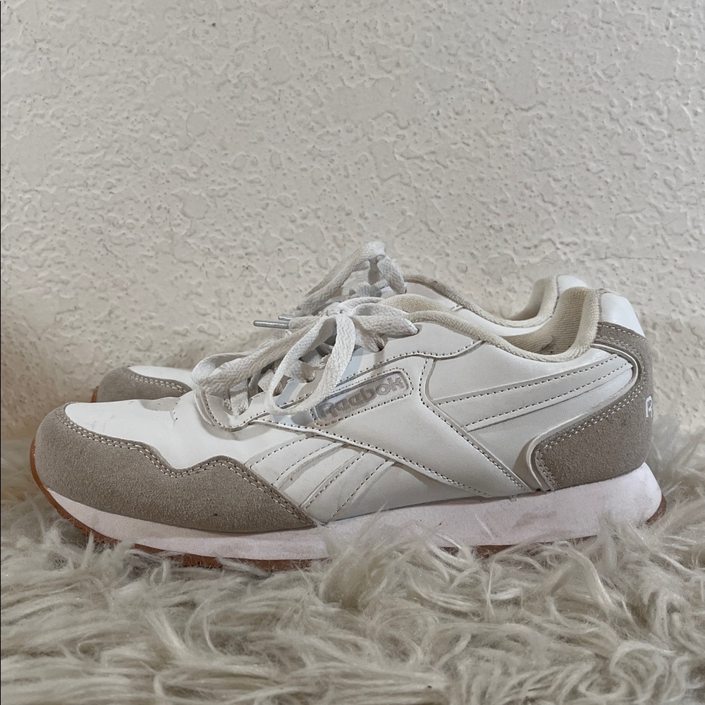 Reebok Womens Classic Harmon FFC0119598 White Casual Shoes Sneakers Size 8.5 - Picture 1 of 11